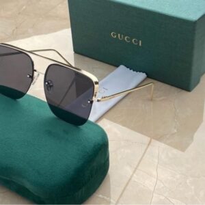 GUCCI_SQUARE_GOLDBLACK