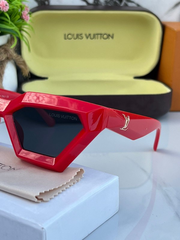 LOUIS_VUITTON_64_REDBLACK