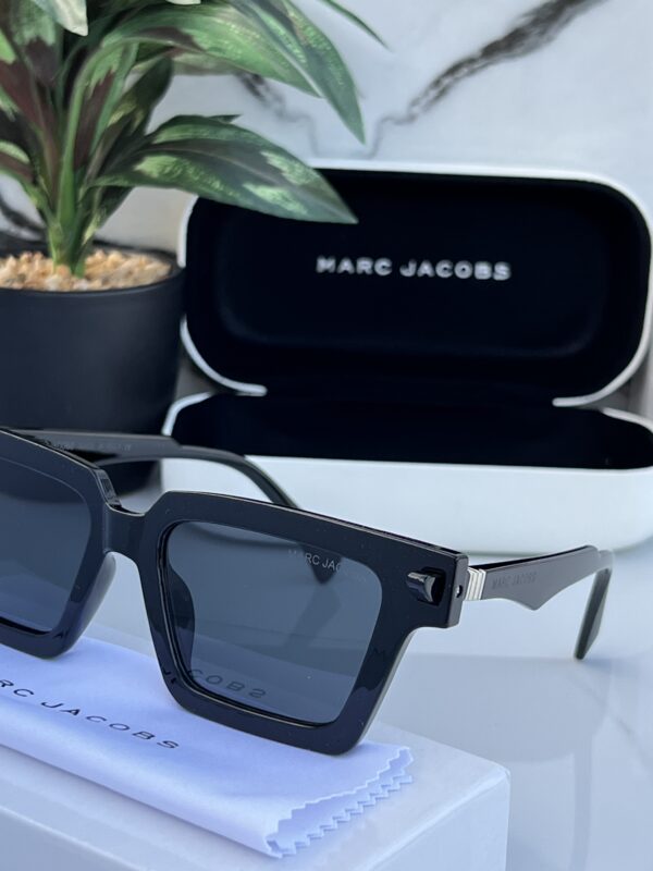 MARC-JACOBS-KUBORAUM-55-FULL-BLACK