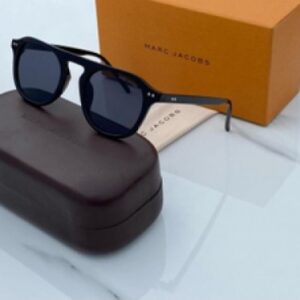 MARC JACOBS ROUND FULL BALCK