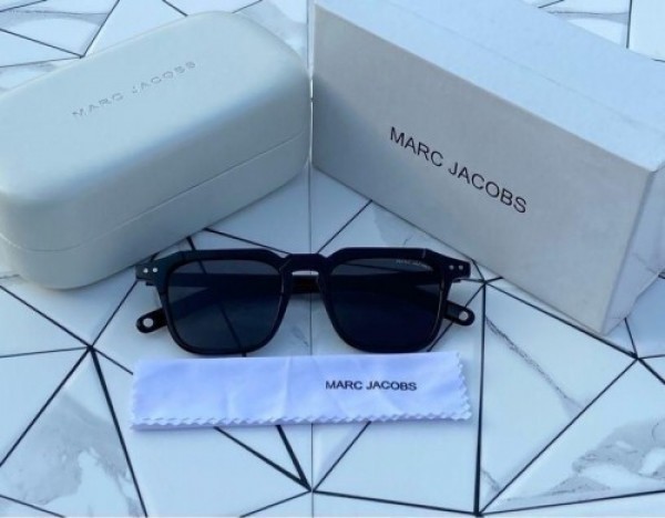 MARC JACOBS SMALL FULL BLACK