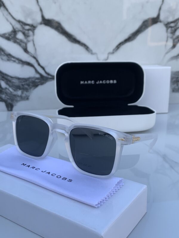 MARC_JACOBS_6019_WHITE_BLACK