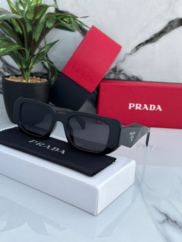 PRADA_MILANO