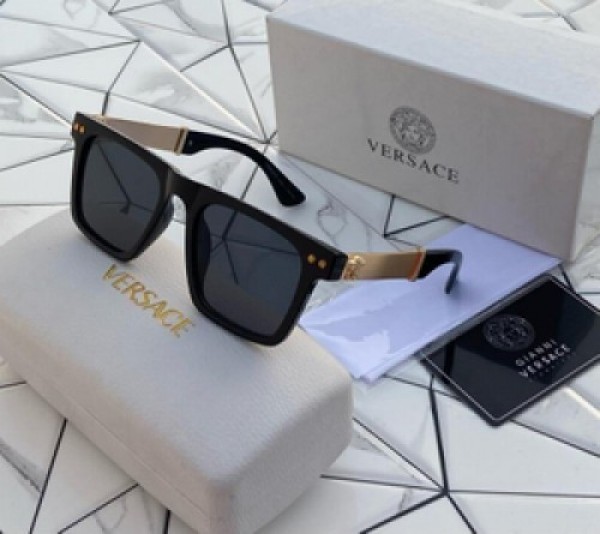 VERSACE SQUARE BLACK GOLD 1911